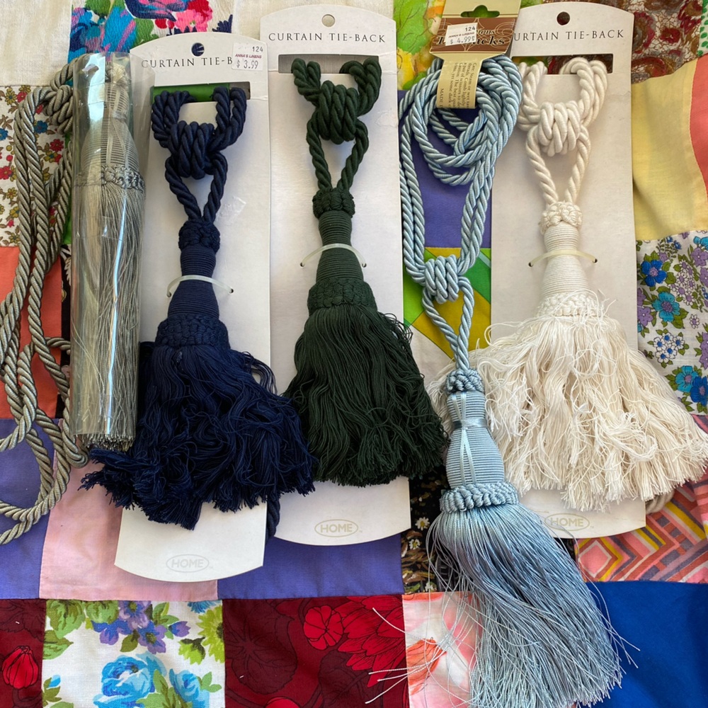 A lot of Assorted Curtain Tie-Back 🔥for one price